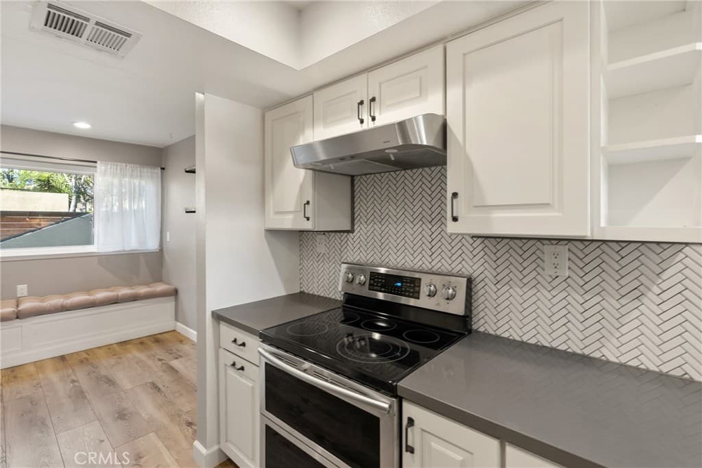 Townhouse at 3621 Towne Park, Pomona — photo 6 of 12