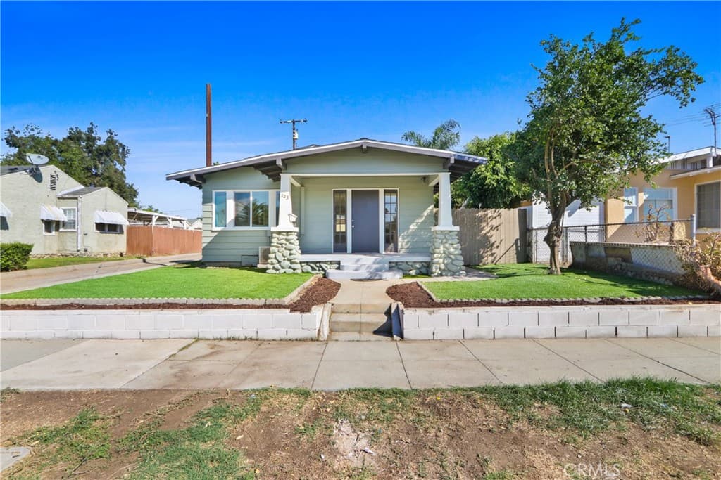 Home at 523 Randolph Street, Pomona — photo 2 of 12