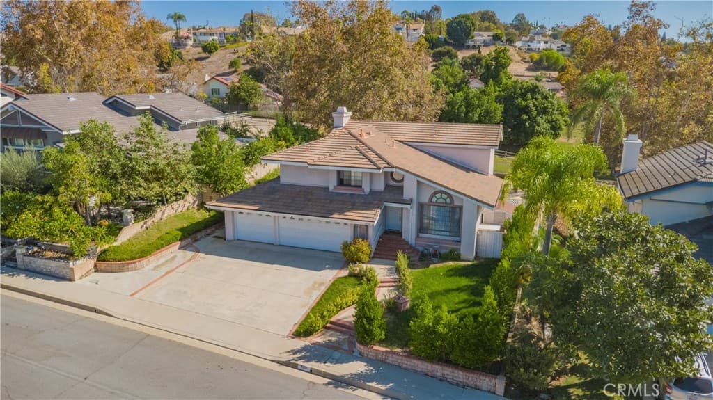 Home at 930 Crystal Water, Walnut — photo 3 of 12