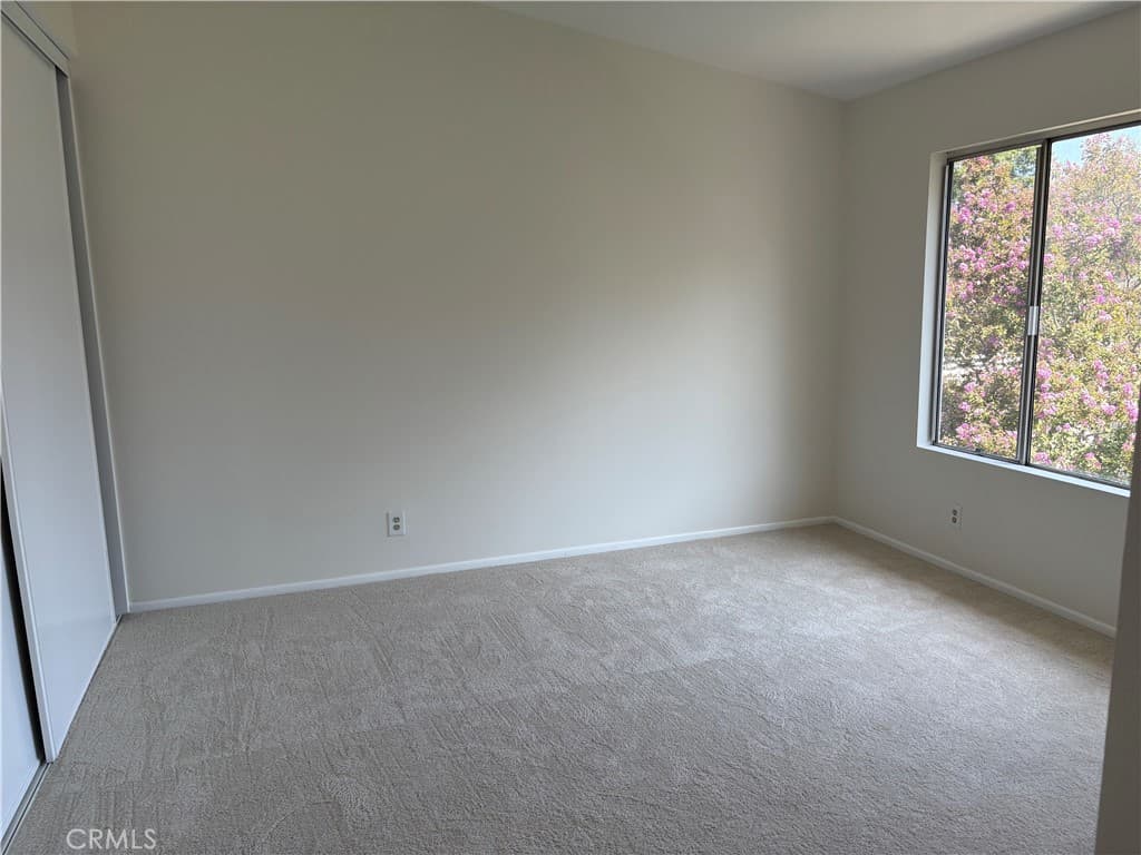 Home at 310 Sun Rose Street, La Verne — photo 12 of 12