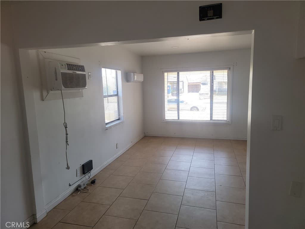 Home at 2609 Maynard Drive, Duarte — photo 6 of 12