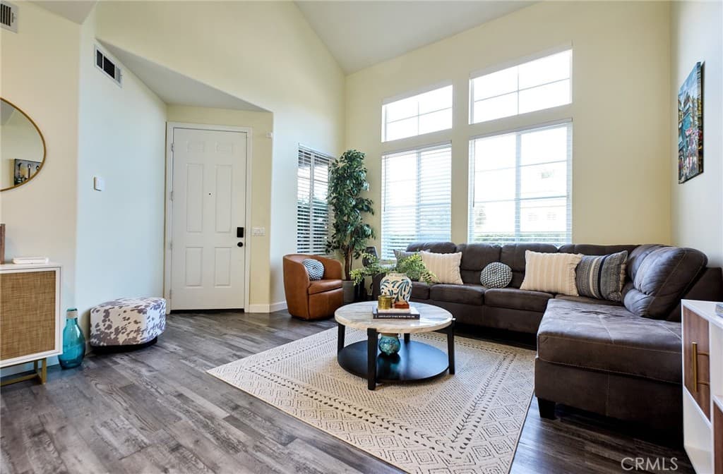 Home at 2080 New Haven, Claremont — photo 5 of 12