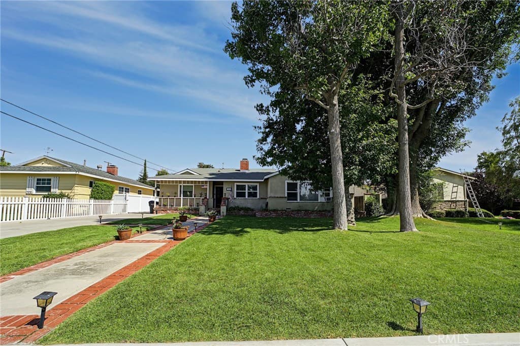 Home at 352 N Westridge Avenue, Glendora — photo 4 of 12