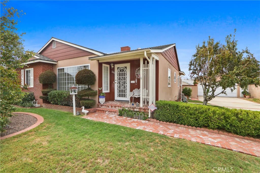 Home at 1240 E Rowland, West Covina — photo 2 of 12