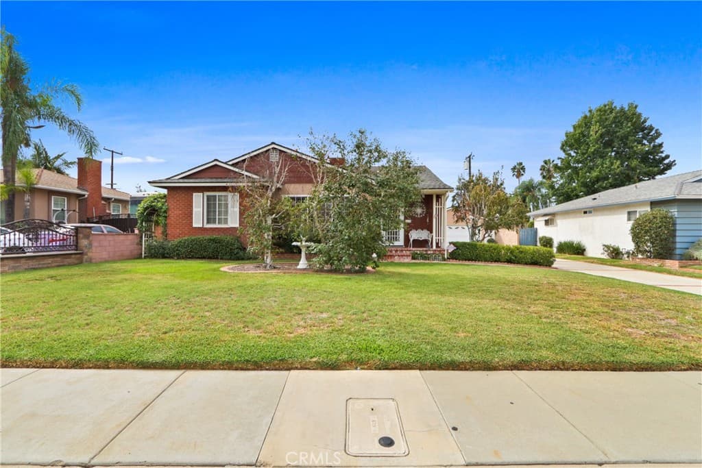 Home at 1240 E Rowland, West Covina — photo 3 of 12