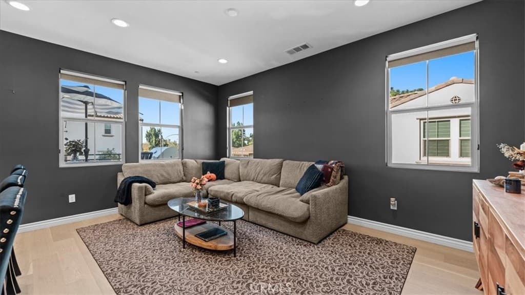 Townhouse at 102 Fayette Court, Claremont — photo 6 of 12