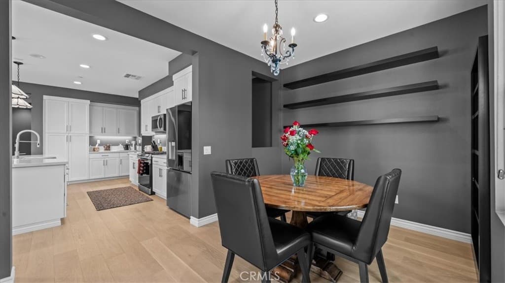 Townhouse at 102 Fayette Court, Claremont — photo 10 of 12