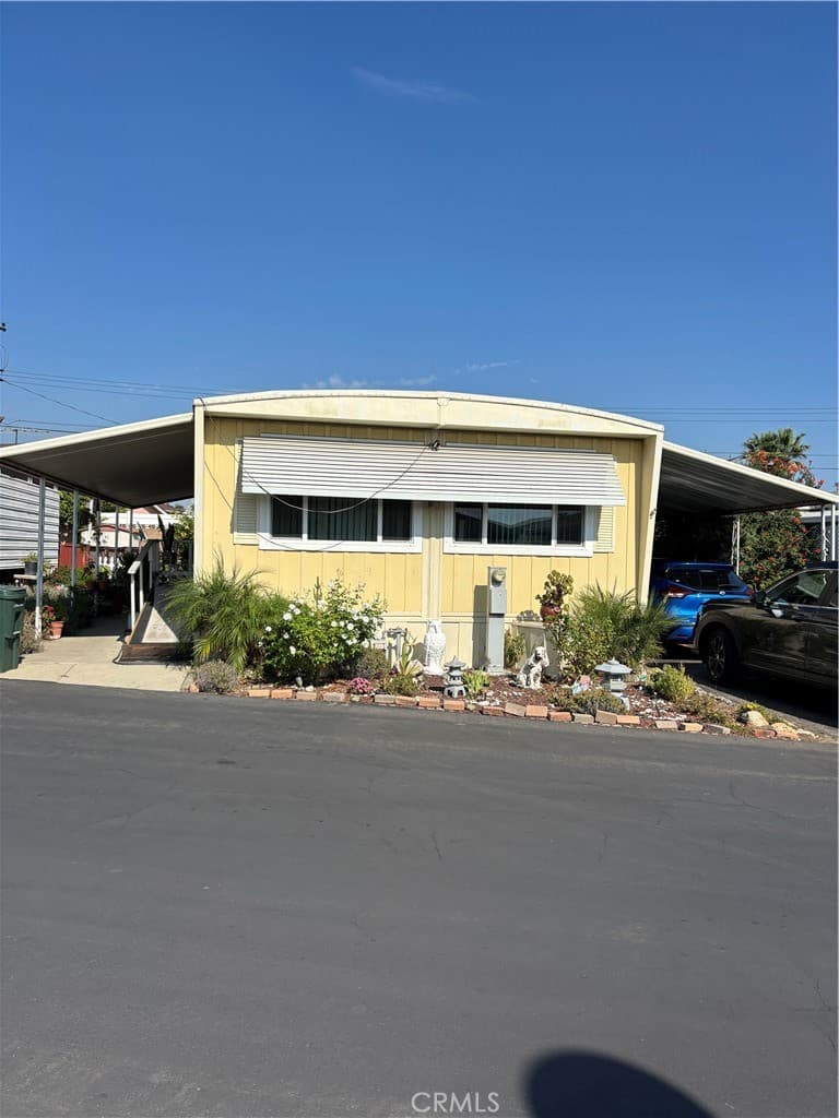 Home at 301 E Foothill Boulevard 24, Pomona — photo 3 of 12