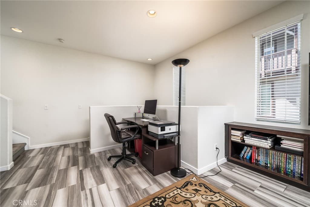 Townhouse at 709 S Azusa Avenue B, Azusa — photo 9 of 12