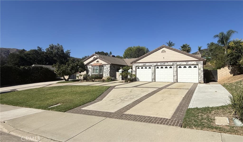 Home at 2289 Golden Hills, La Verne — photo 2 of 8