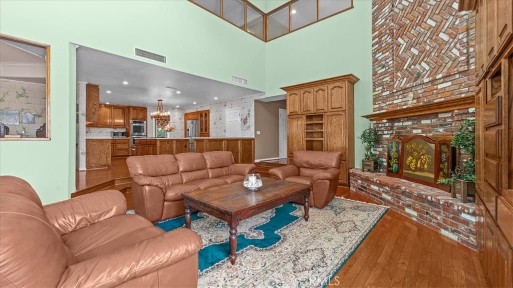 Home at 3727 Grand Avenue, Claremont — photo 10 of 12