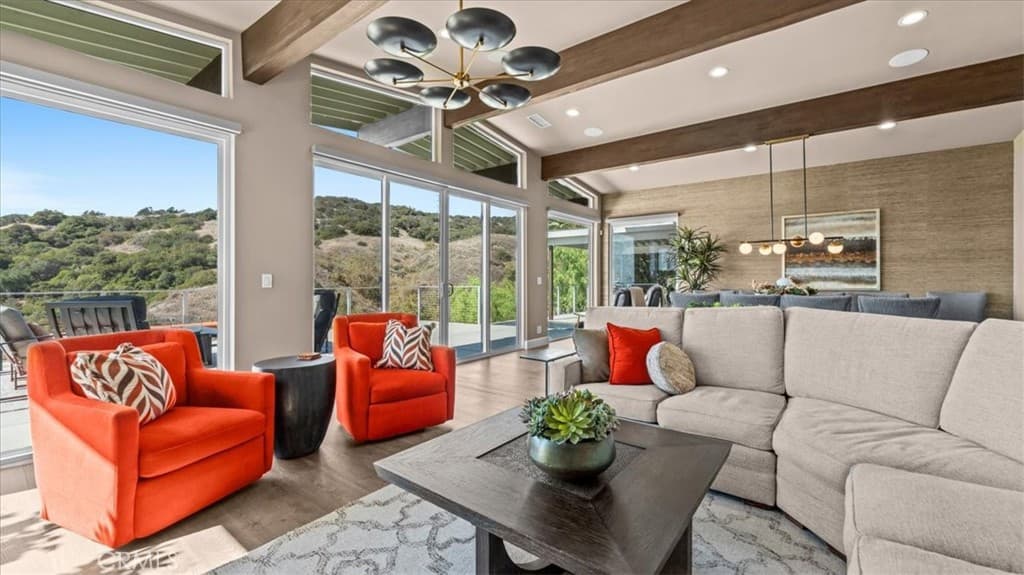 Home at 2653 N Mountain Avenue, Claremont — photo 4 of 12