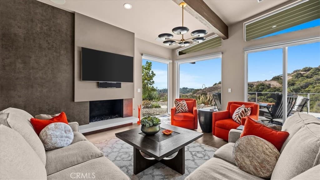 Home at 2653 N Mountain Avenue, Claremont — photo 5 of 12