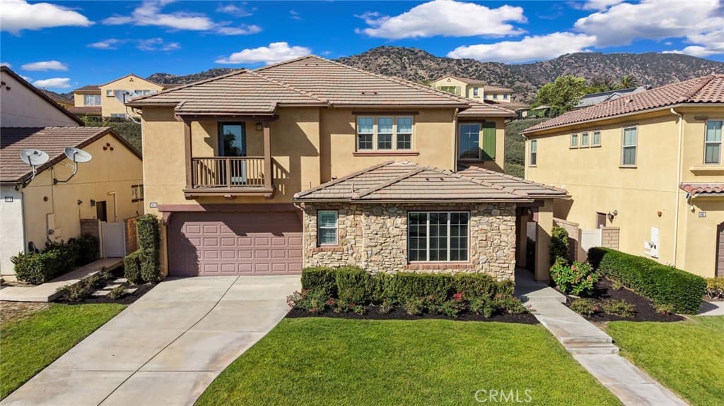 Home at 885 E Manresa Drive, Azusa — photo 4 of 12