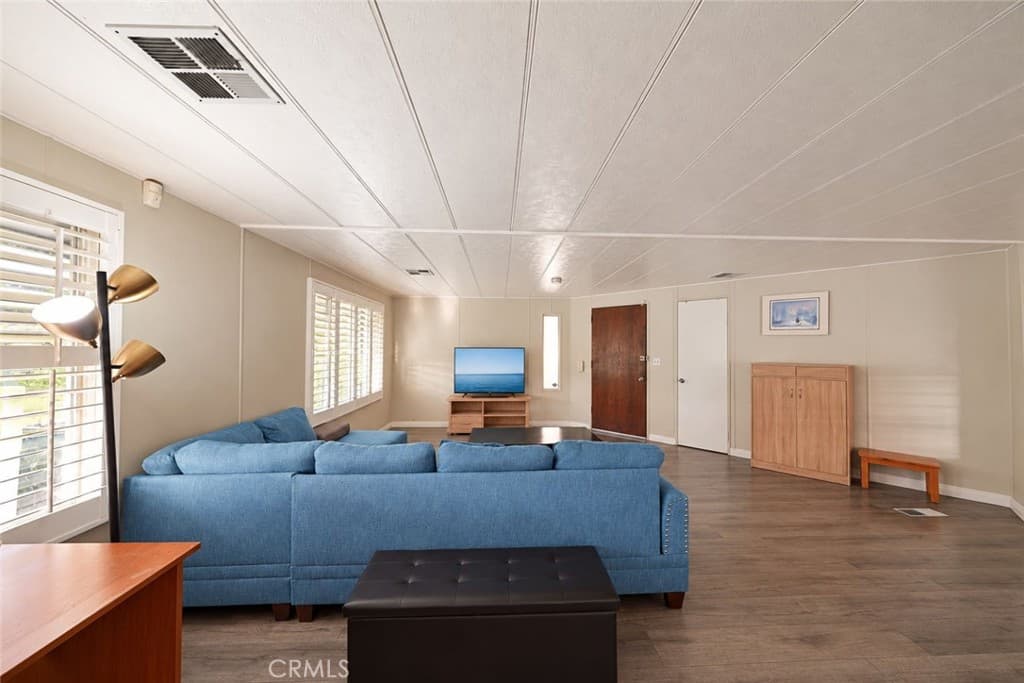 Home at 840 E Foothill Boulevard 142, Azusa — photo 9 of 12