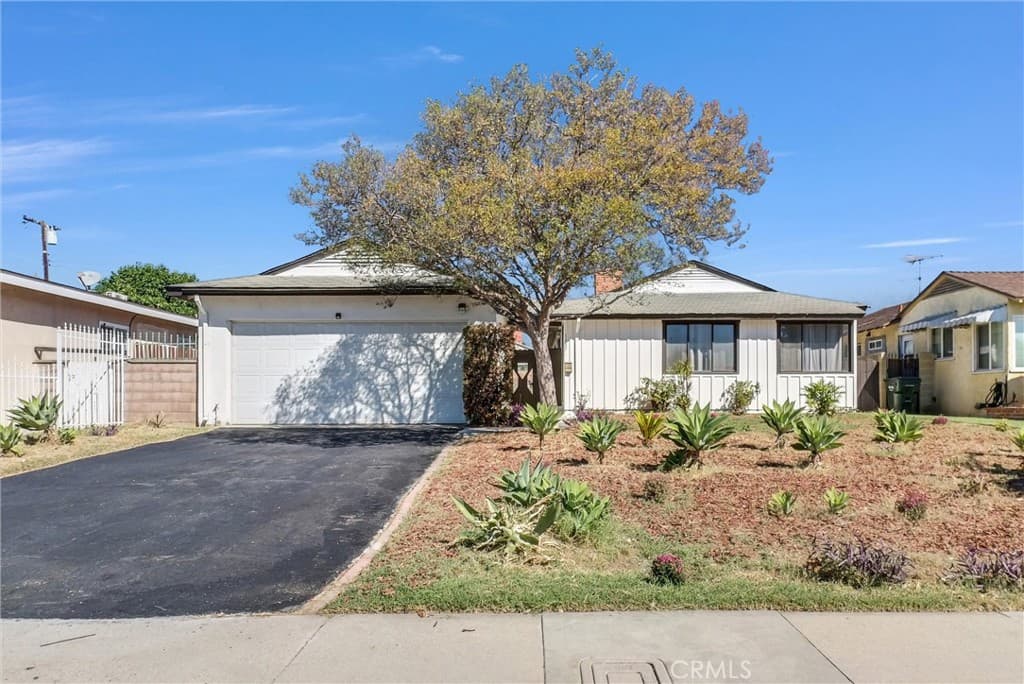 Home at 1187 Morning Sun, Pomona — photo 4 of 12