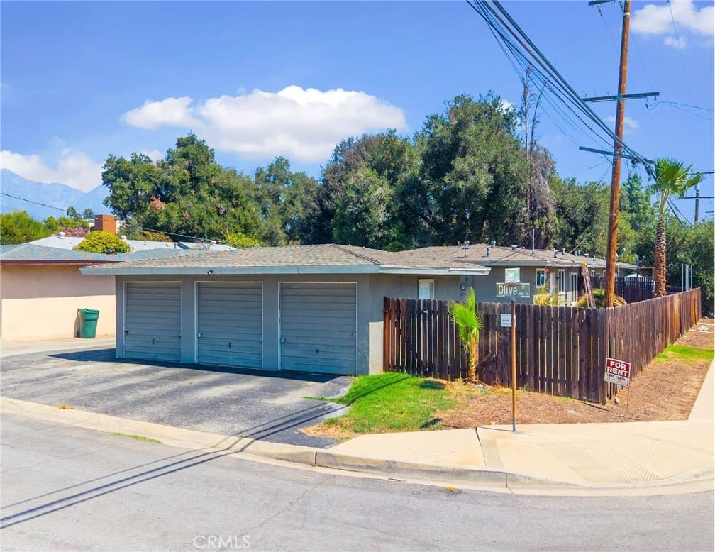 Multi-Family at 195 El Camino Way, Claremont — photo 4 of 12