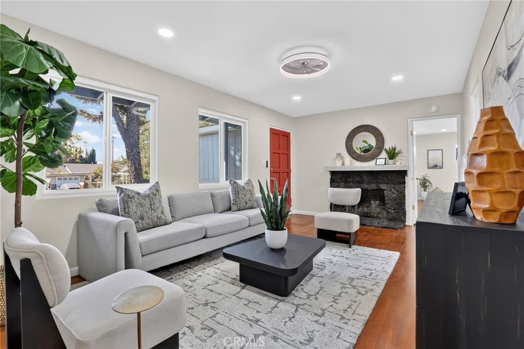 Home at 1535 3rd, Duarte — photo 9 of 12