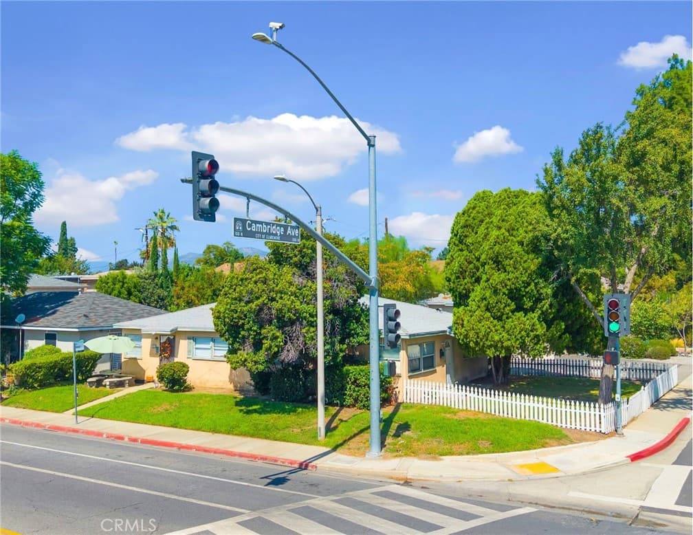Multi-Family at 309 N Cambridge Avenue, Claremont — photo 5 of 12
