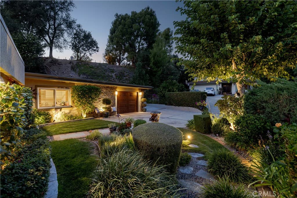 Home at 1107 Sandhurst Lane, La Verne — photo 7 of 12