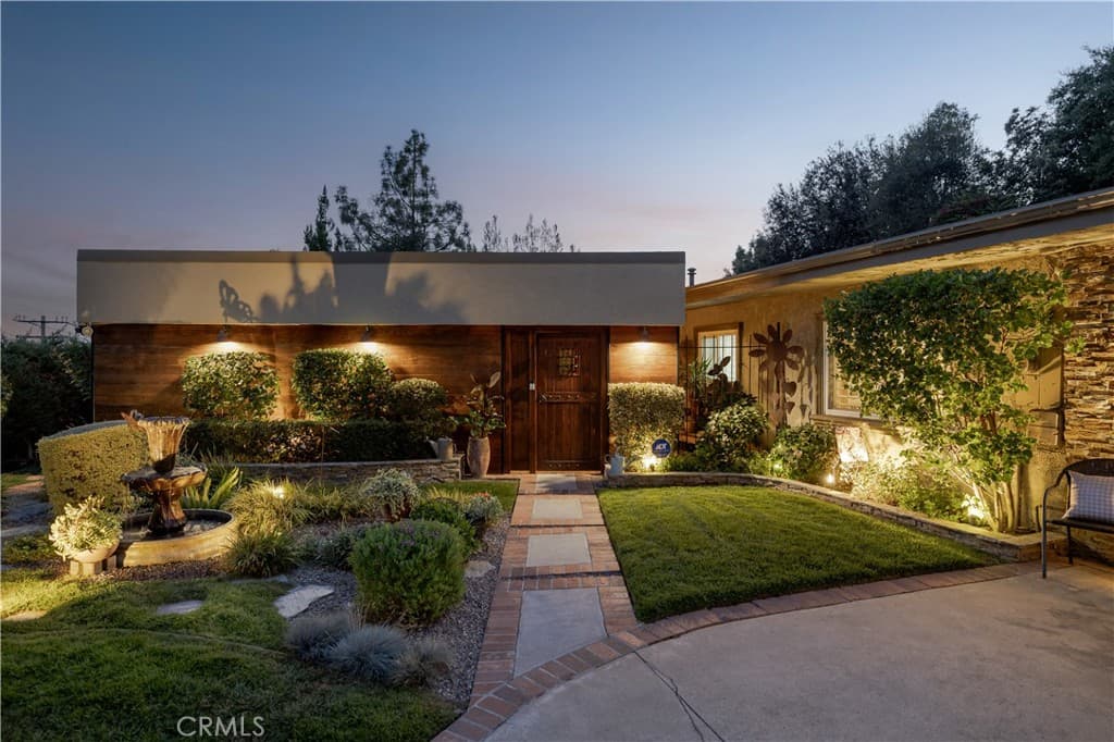 Home at 1107 Sandhurst Lane, La Verne — photo 8 of 12