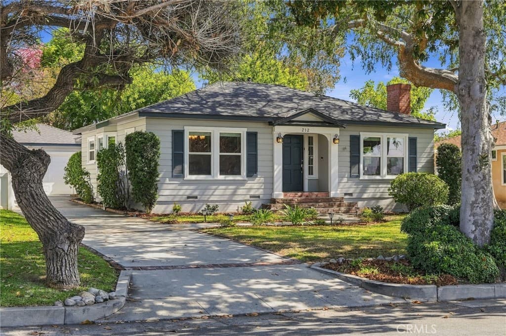 Home at 212 N Canyon Boulevard, Monrovia — photo 4 of 12