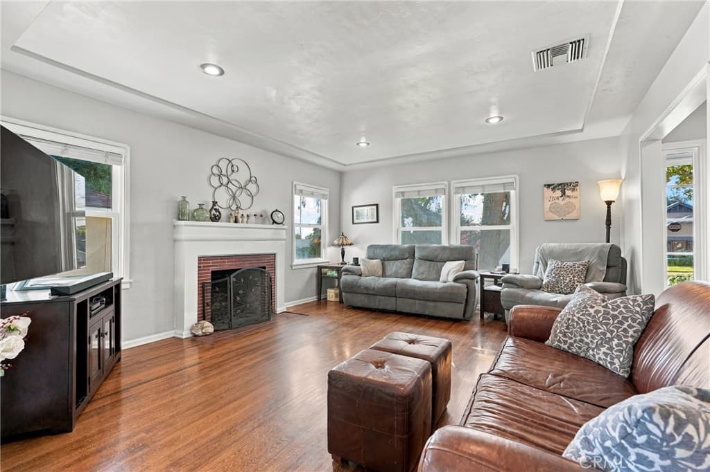 Home at 212 N Canyon Boulevard, Monrovia — photo 8 of 12