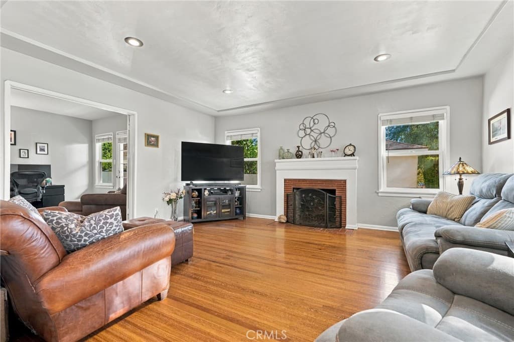 Home at 212 N Canyon Boulevard, Monrovia — photo 9 of 12