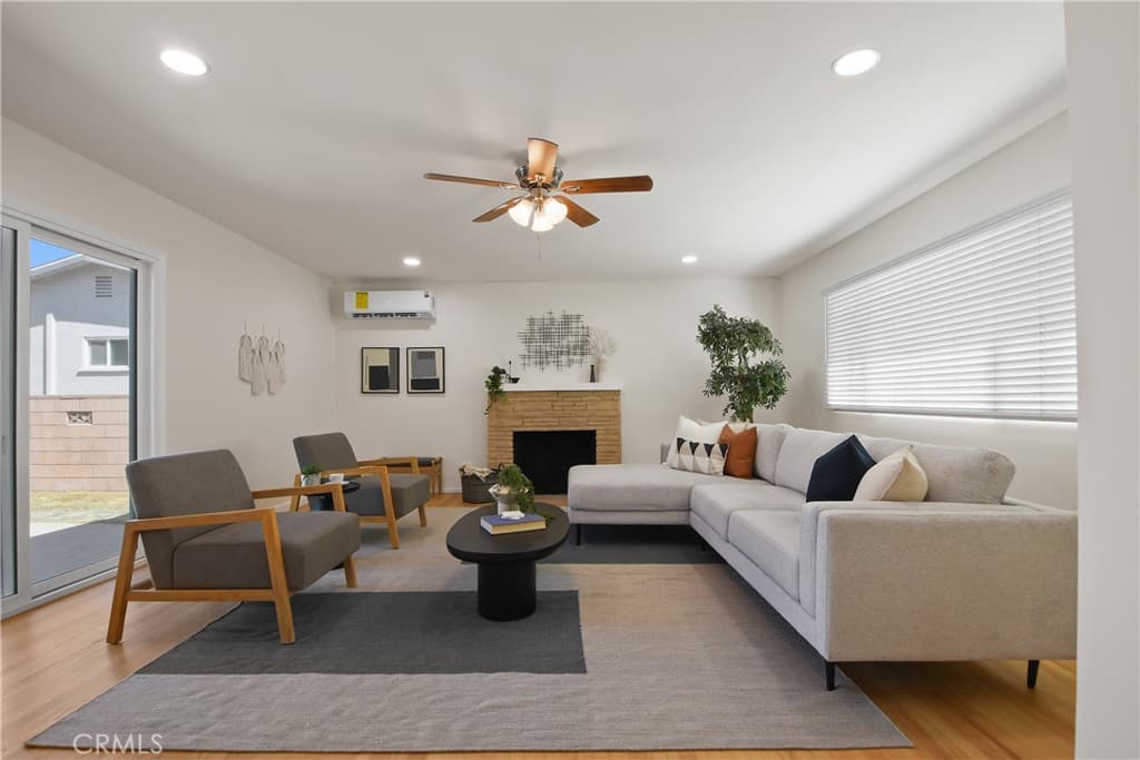 Home at 1125 E Thackery, West Covina — photo 5 of 12