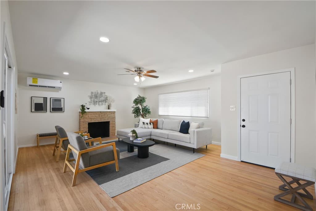 Home at 1125 E Thackery, West Covina — photo 6 of 12