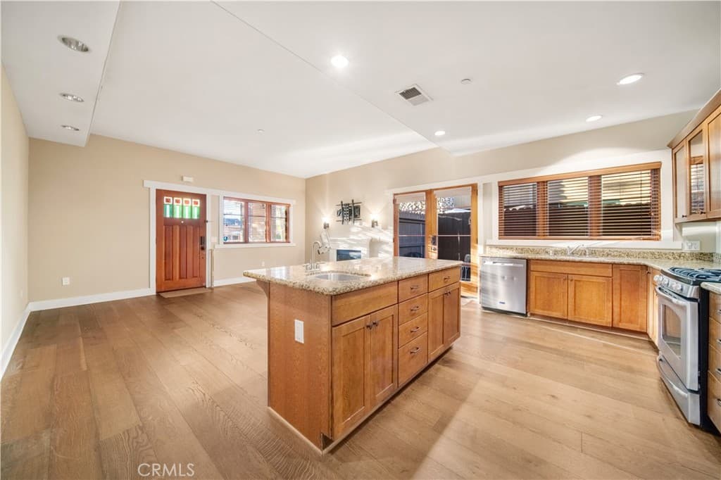 Condo at 136 N Vermont, Glendora — photo 10 of 12