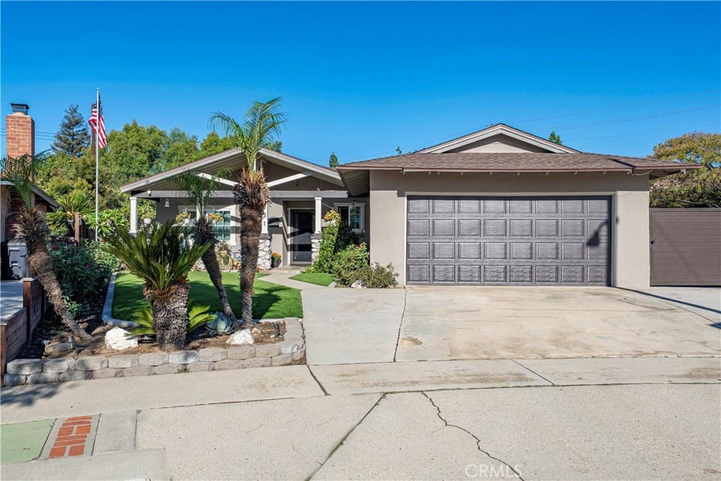 Home at 631 N Jansen Avenue, San Dimas — photo 2 of 12