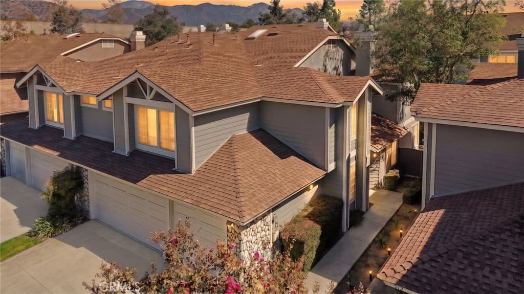 Townhouse at 978 Carson Court, San Dimas — photo 1 of 12