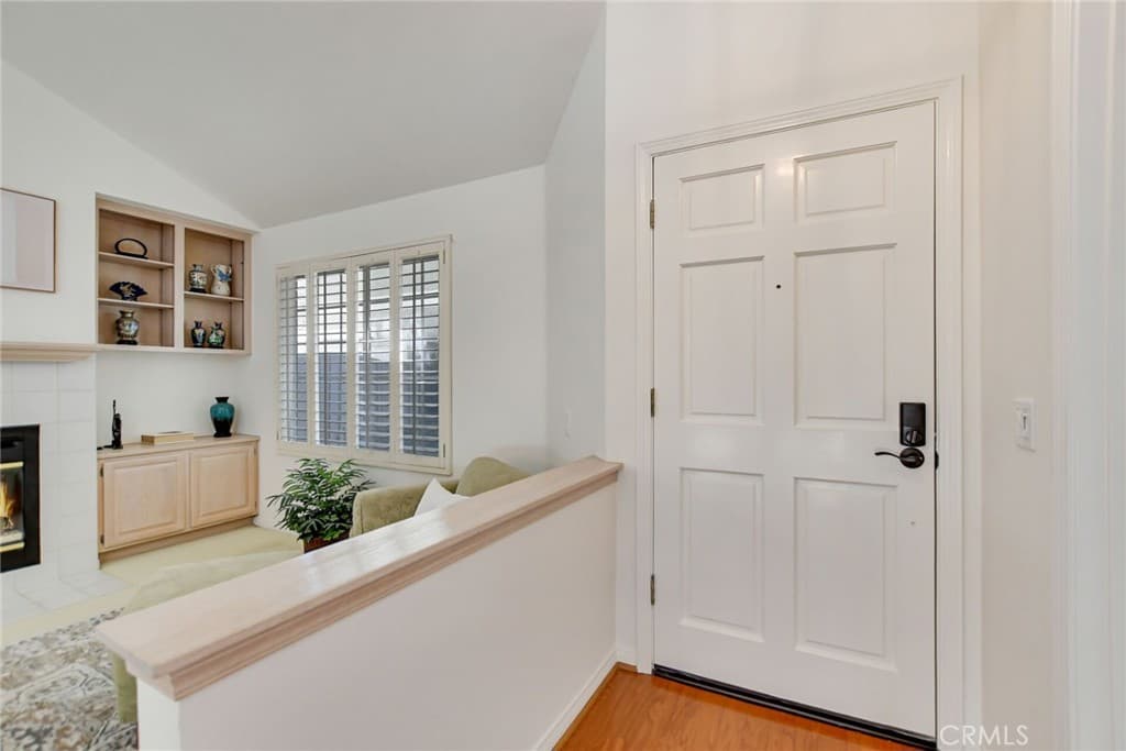 Townhouse at 978 Carson Court, San Dimas — photo 7 of 12