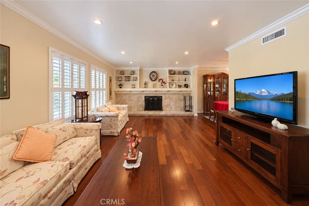 Home at 269 Mountain Crest Road, Duarte — photo 3 of 12