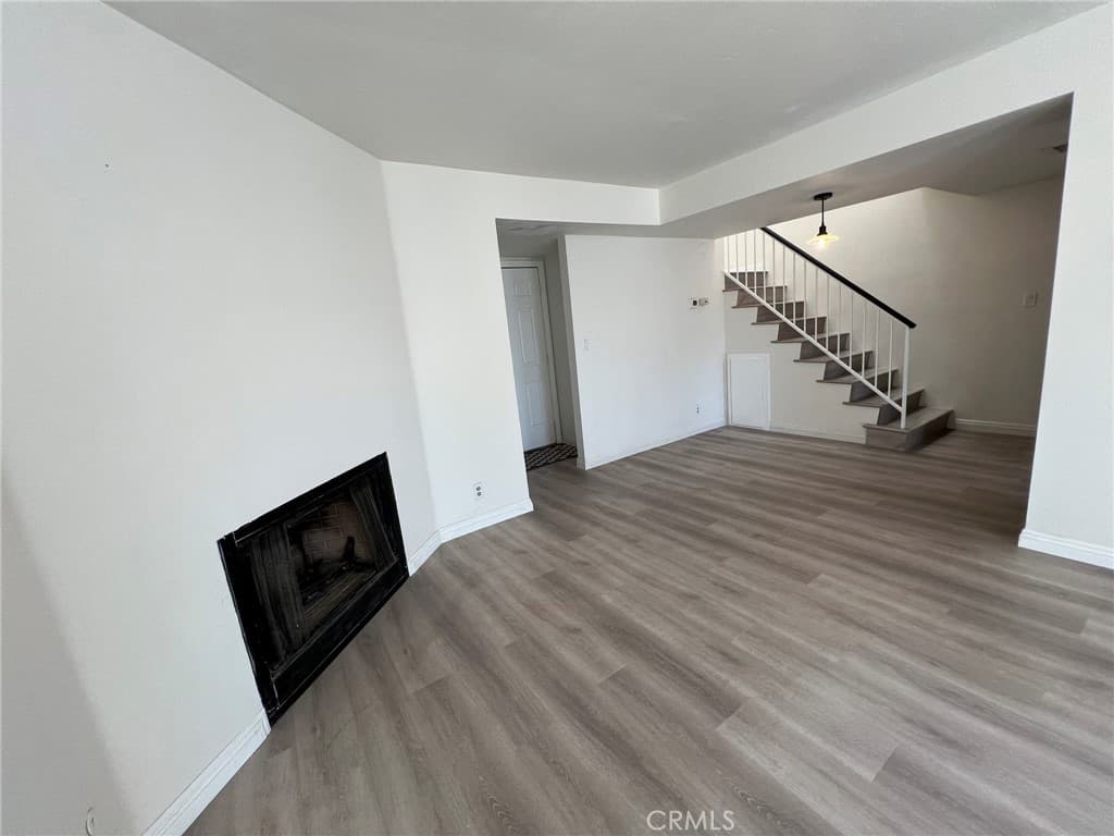 Condo at 181 W La Verne Avenue 11, Pomona — photo 10 of 12