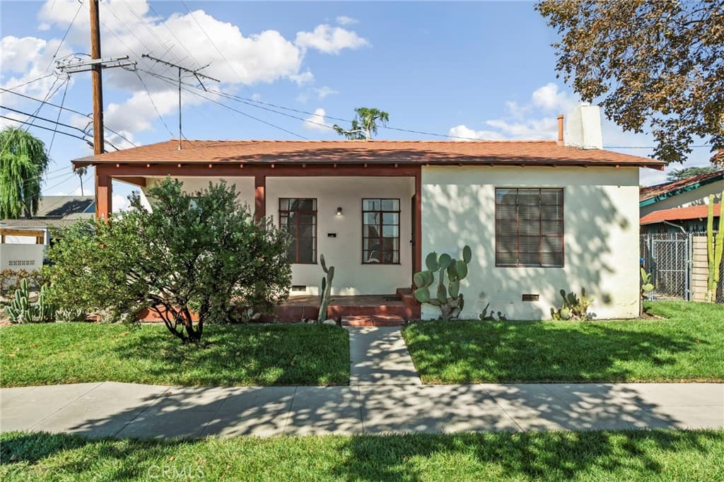 Home at 1565 N Palomares, Pomona — photo 2 of 12