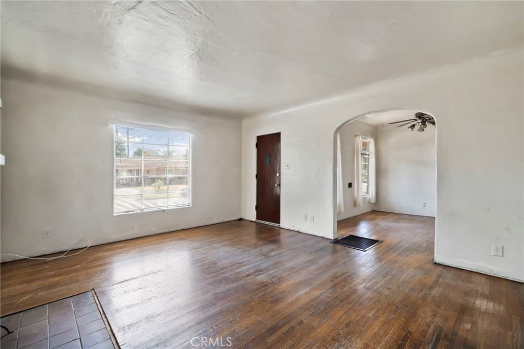 Home at 1565 N Palomares, Pomona — photo 8 of 12