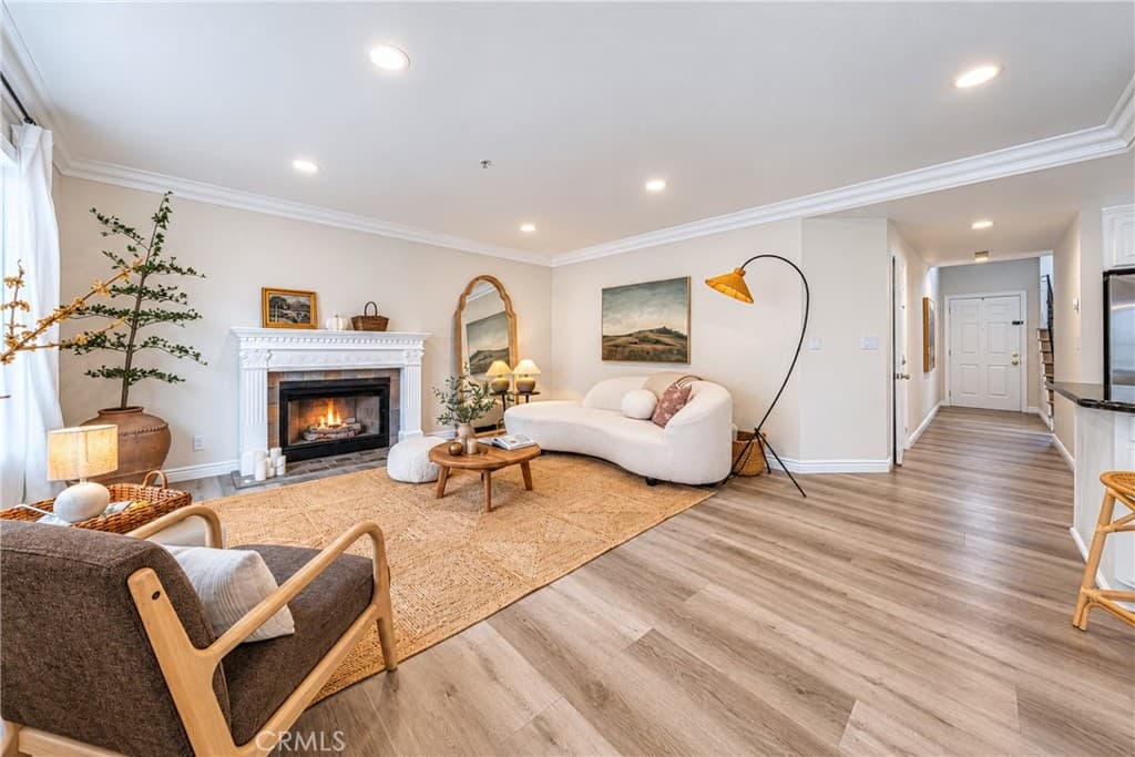 Condo at 2626 Doray Circle, Monrovia — photo 4 of 12