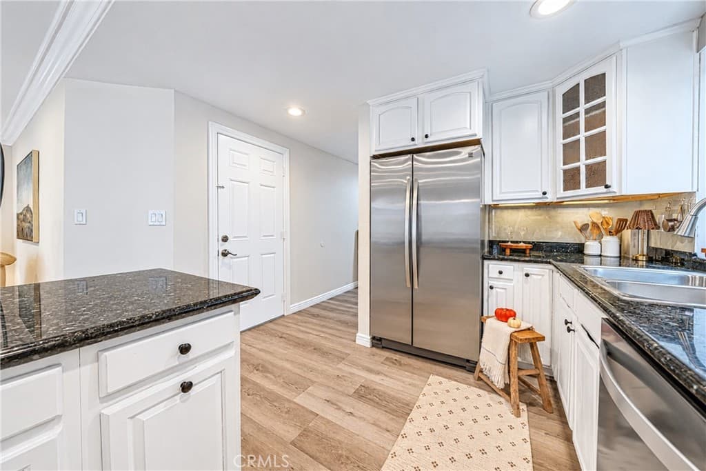 Condo at 2626 Doray Circle, Monrovia — photo 9 of 12