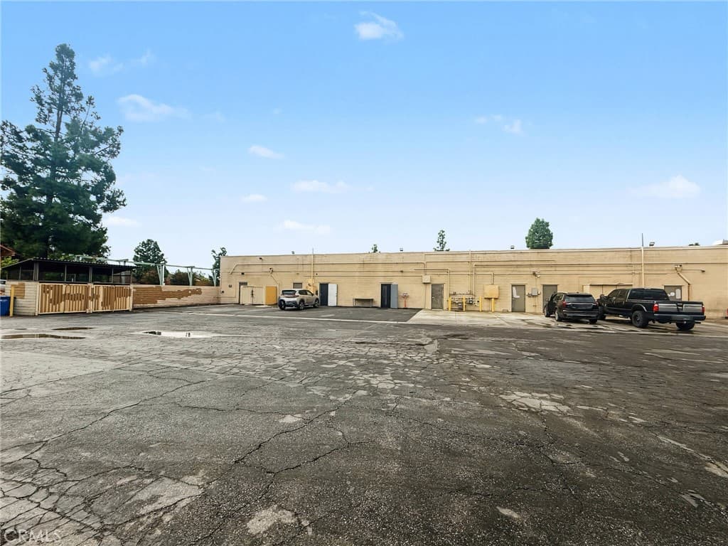 Commercial at 1553 E Amar, West Covina — photo 4 of 6