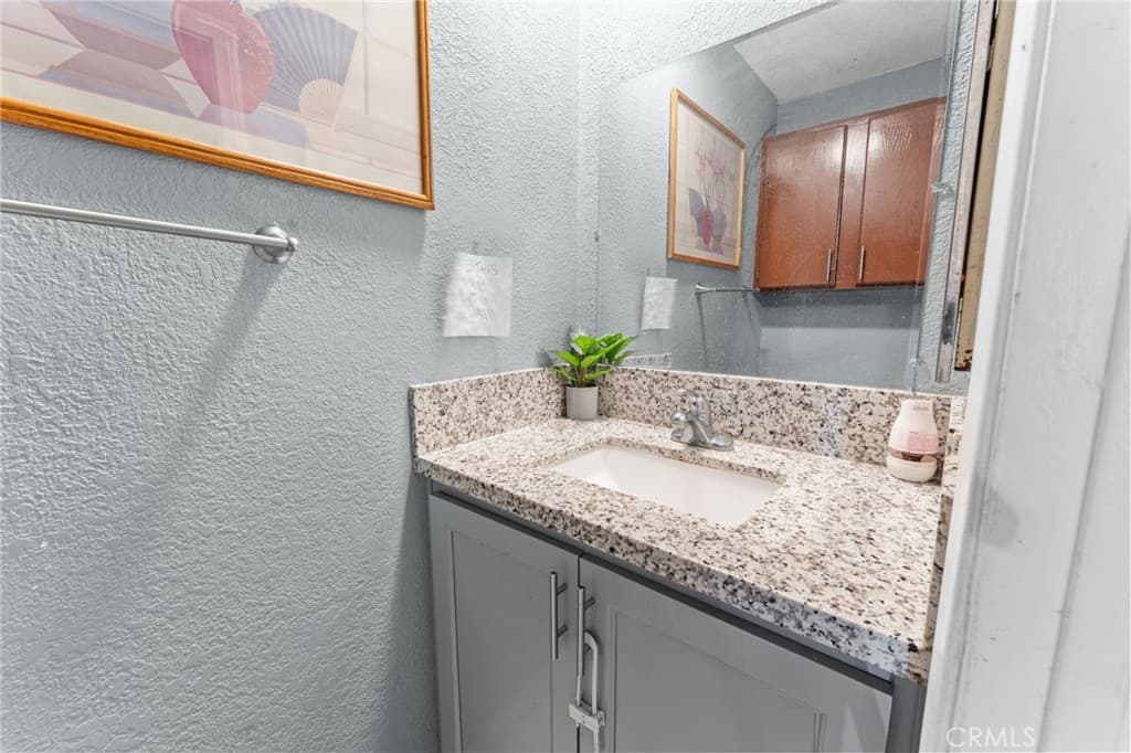 Home at 698 W Phillips, Pomona — photo 6 of 12