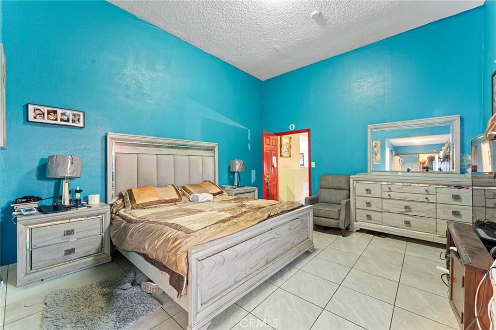 Home at 698 W Phillips, Pomona — photo 10 of 12