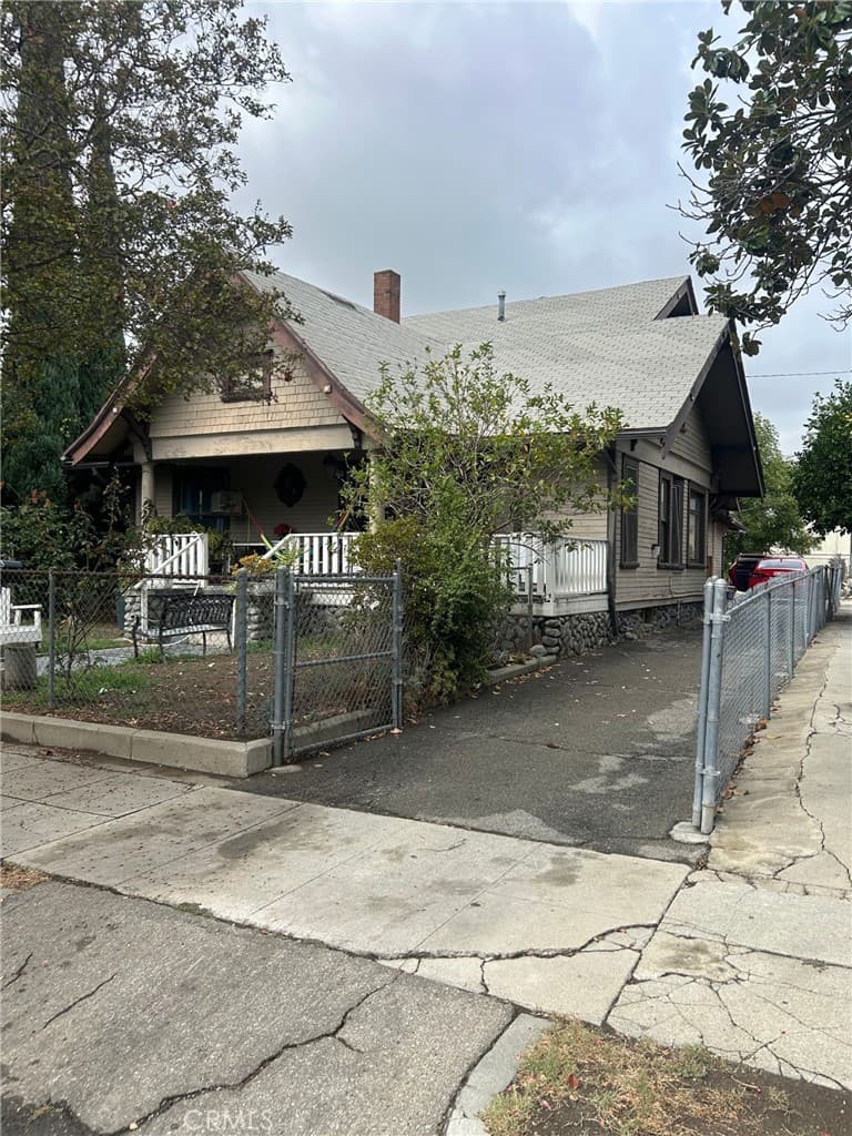 Home at 243 San Francisco, Pomona — photo 1 of 12