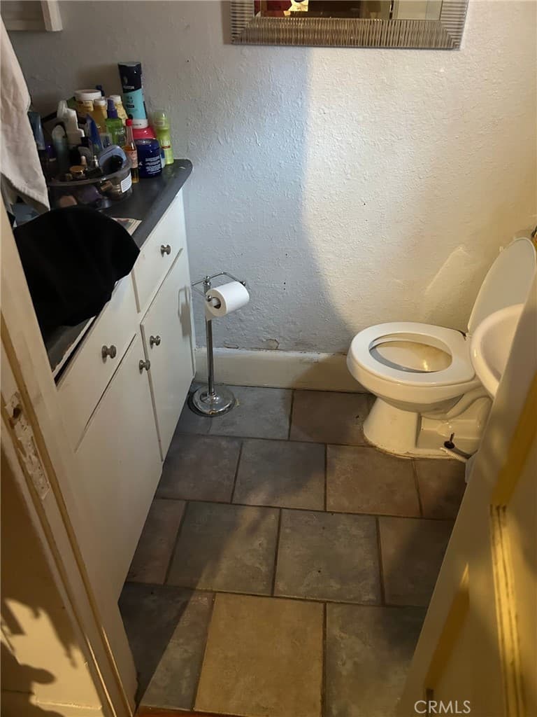 Home at 243 San Francisco, Pomona — photo 8 of 12