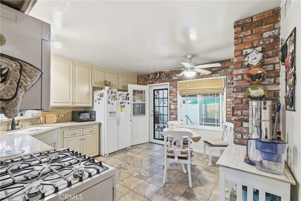 Home at 1222 E Elgenia, West Covina — photo 12 of 12