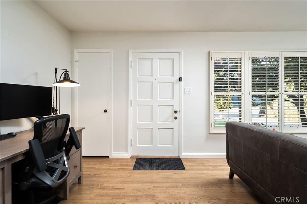 Home at 226 E Villanova, Claremont — photo 9 of 12