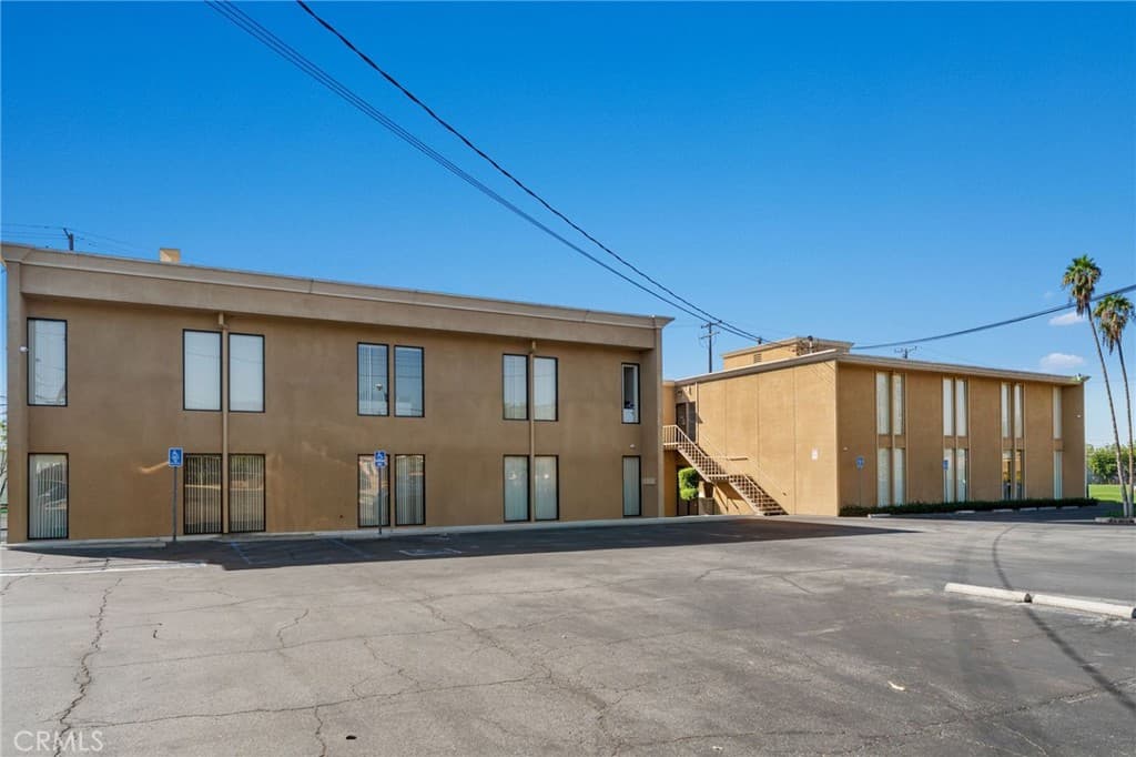 Home at 281 E Workman, Covina — photo 10 of 12