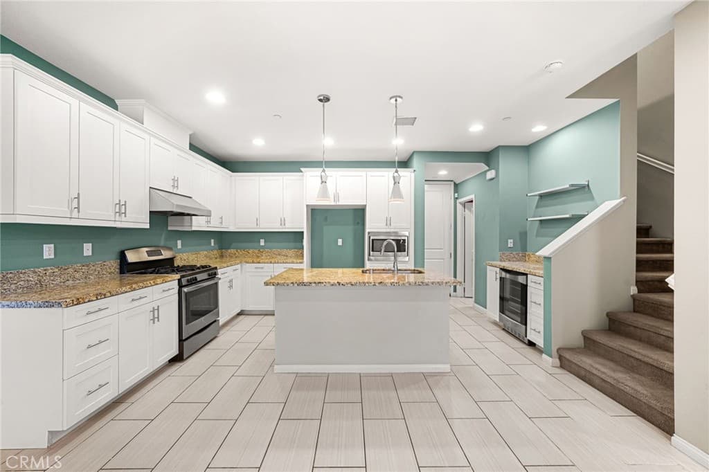 Condo at 118 Stonebridge, West Covina — photo 10 of 12