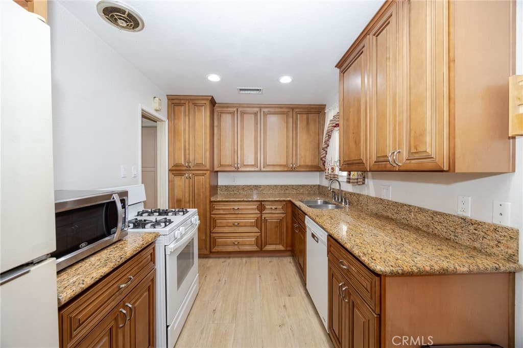 Home at 2283 Klein, Pomona — photo 6 of 12